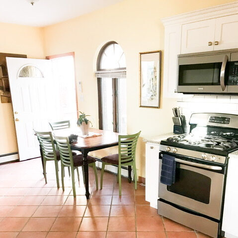 Bistro Bungalow